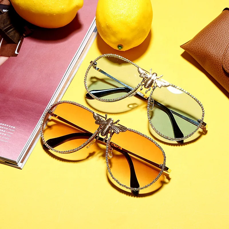 

3D Killer Bee Luxury Hip Hop Sunglasses Floating Lenses Fashion Glasses