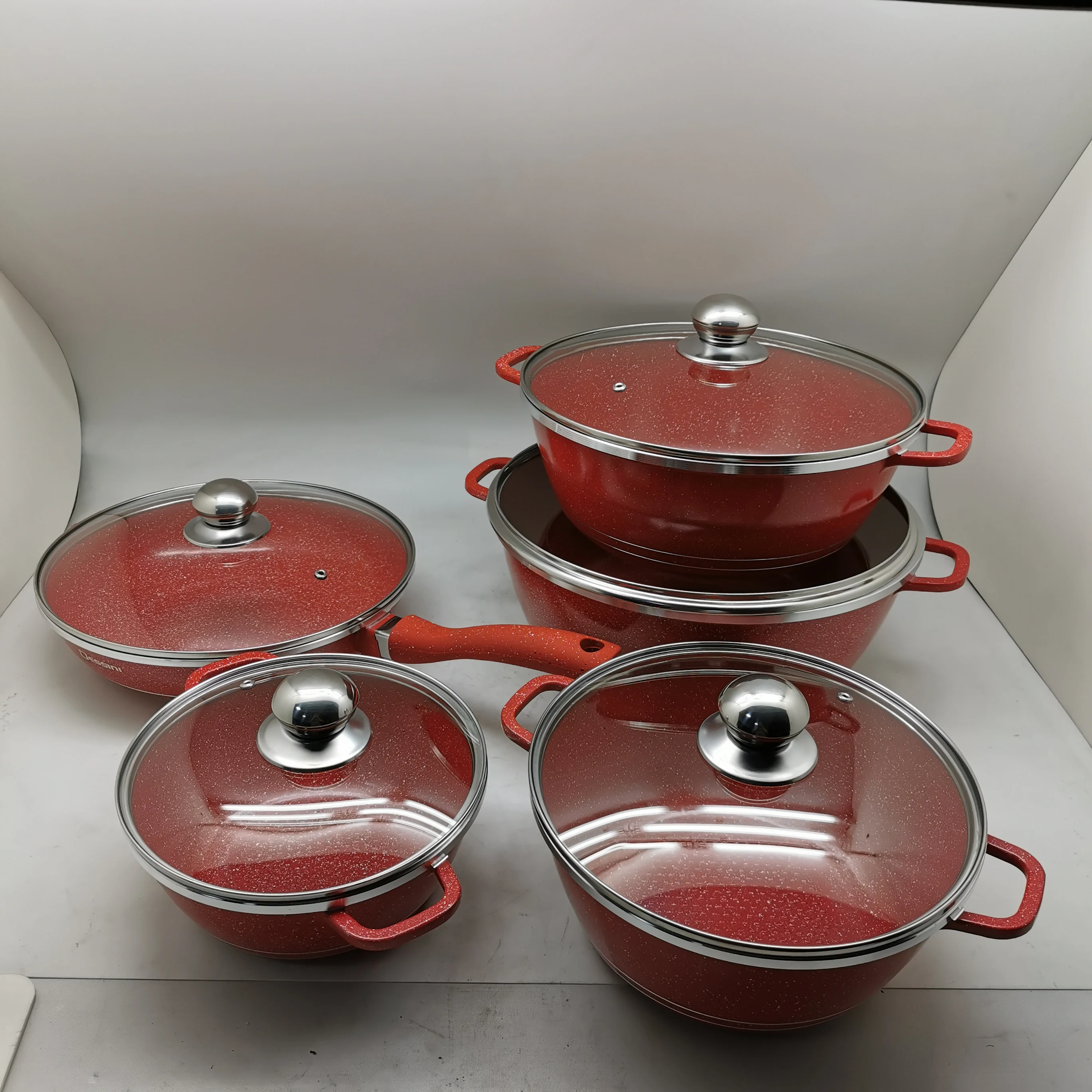 

Hot selling Dessini 12pcs Die Cast Aluminum non-stick cookware set pots and pans, Customized color