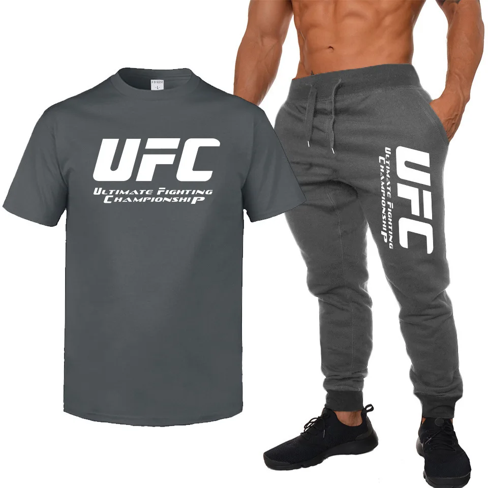 

New hot manufacturers direct fashion design fitness sports wear casual T-shirt and tracksuit for men