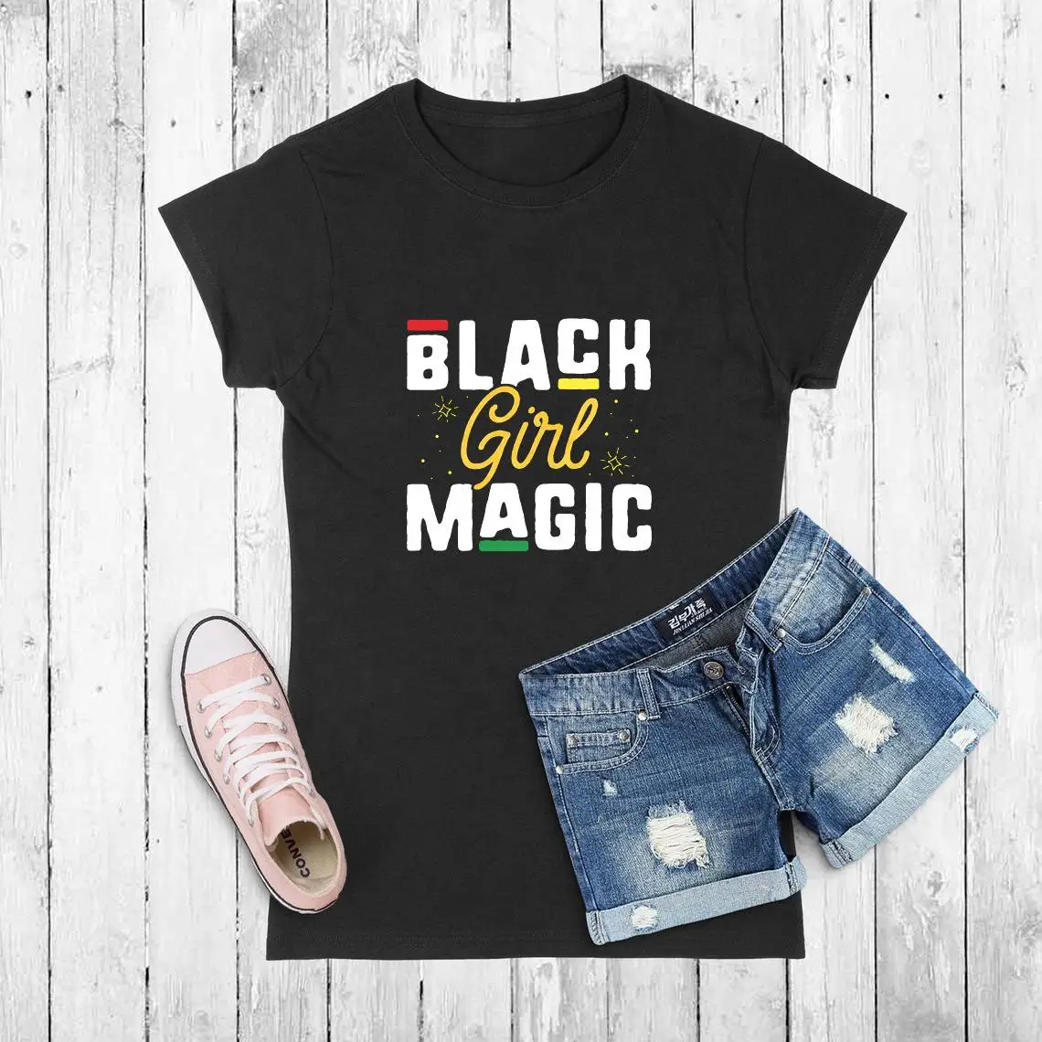 

Wholesale T Shirts For Women Melanin Black Girl Magic Printed Tshirt Soft Cotton Woman Oversized Graphic T-shirt, Picture showed