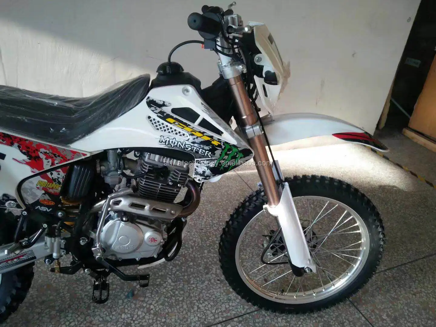 DW2501 (4).jpg