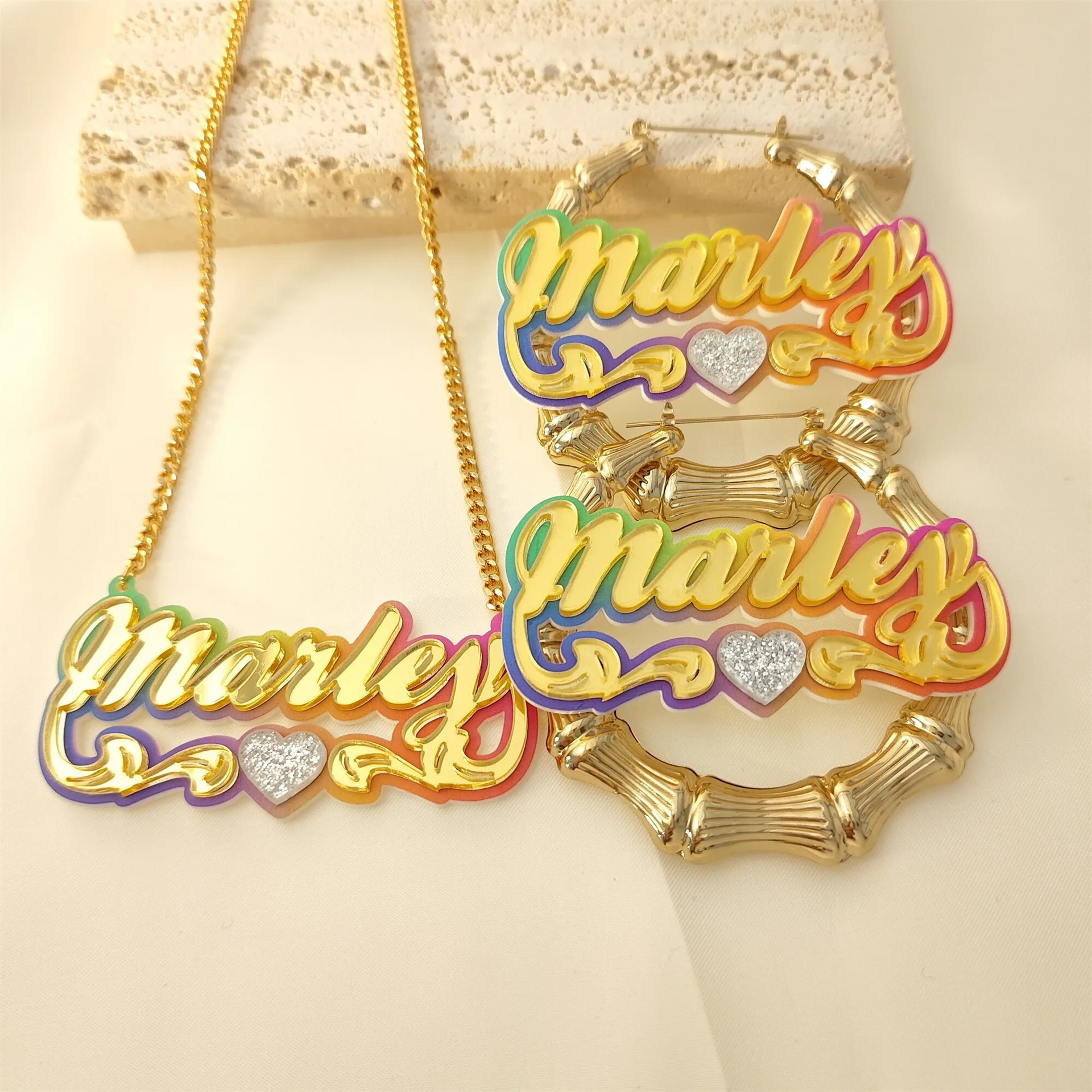 Qiuhan OEM Gradient Color Acrylic Personality Nameplate Bamboo Earrings Pendant Necklace Custom Name Jewelry Set
