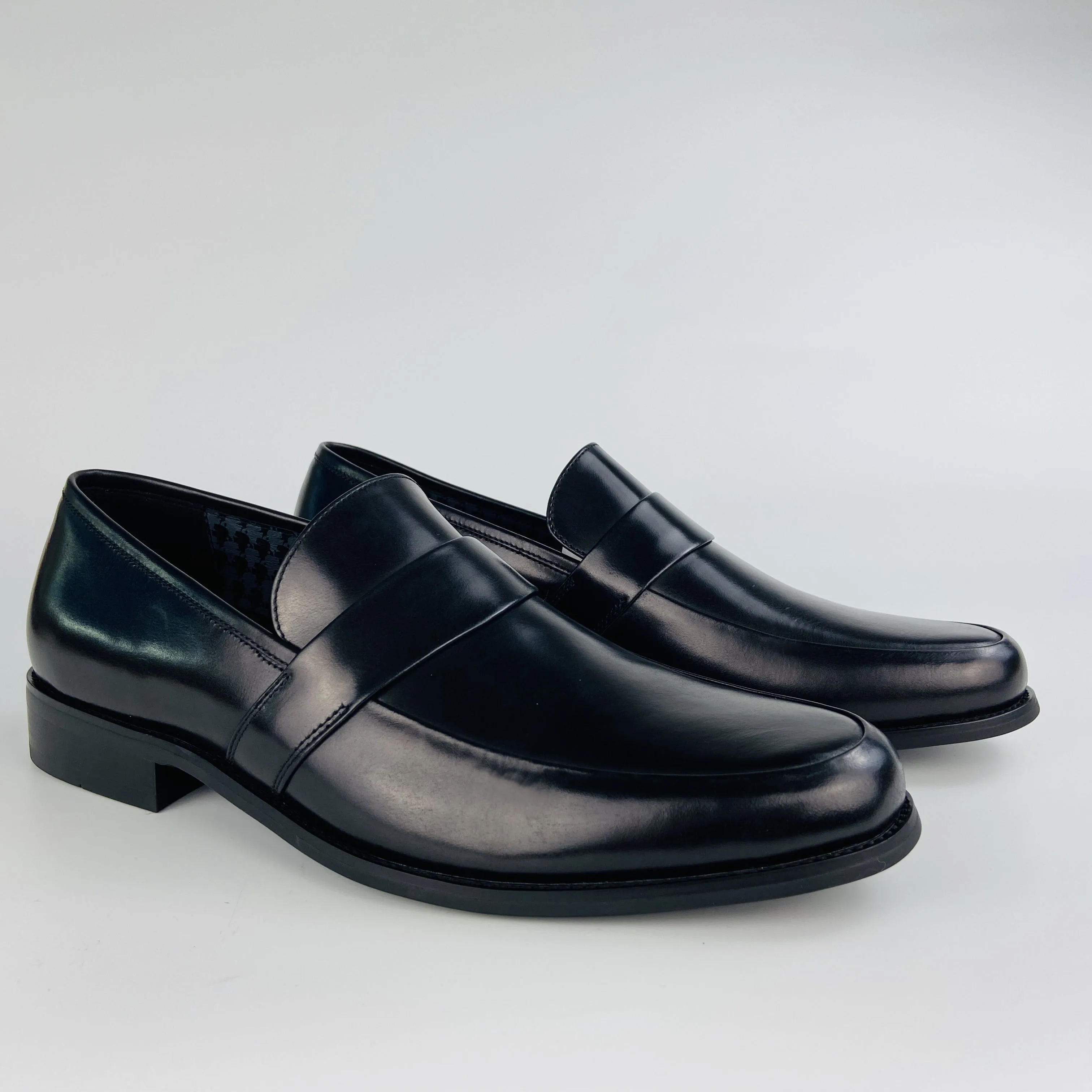 

Ready to ship custom designer shoes 2020 genuine leather men's dress shoes Custom shoes, Customizable