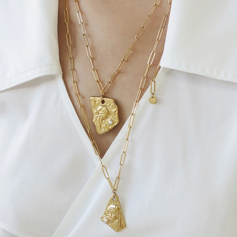 

INS Geometric Fashion Jewelry Stainless Steel 18K Gold Plated Girl & pearl Pendant Necklace