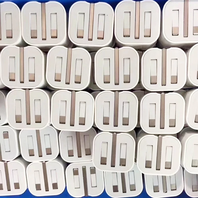 

High Quality Good Selling Power Adapter for iPhone USB 20W Wall UK Plug PD Charger, White