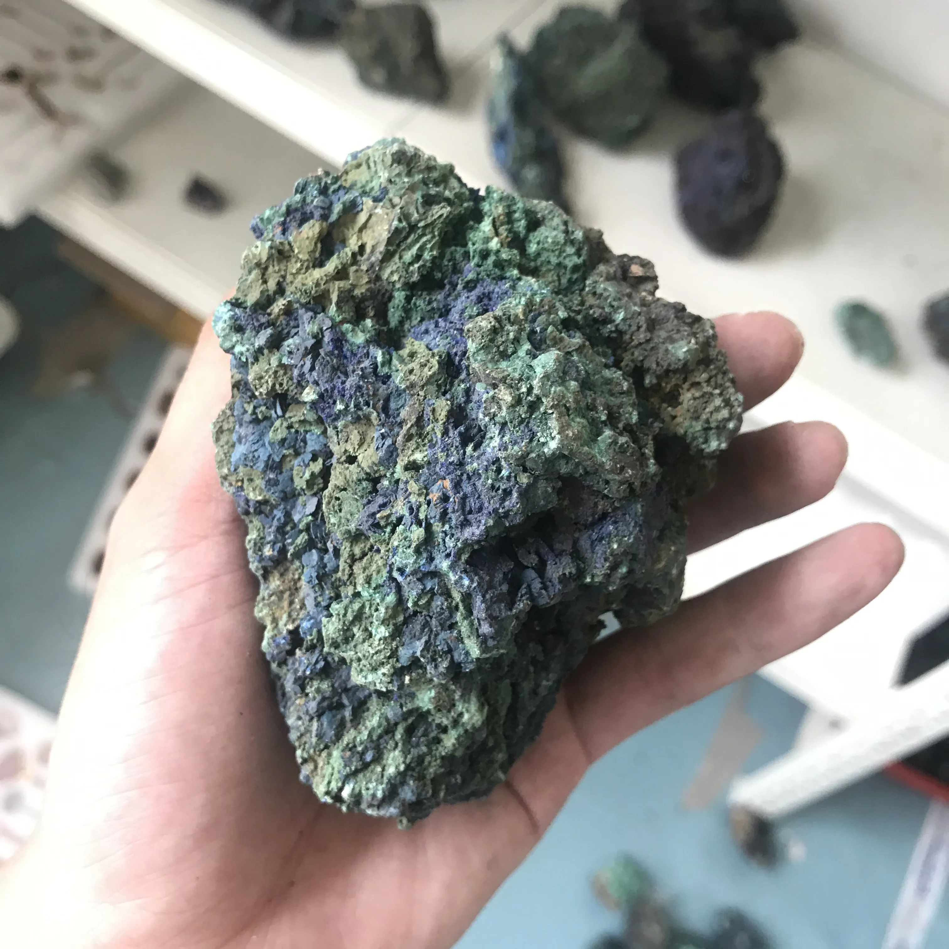 批发销售优质天然蓝铜矿原石粗糙蓝铜矿