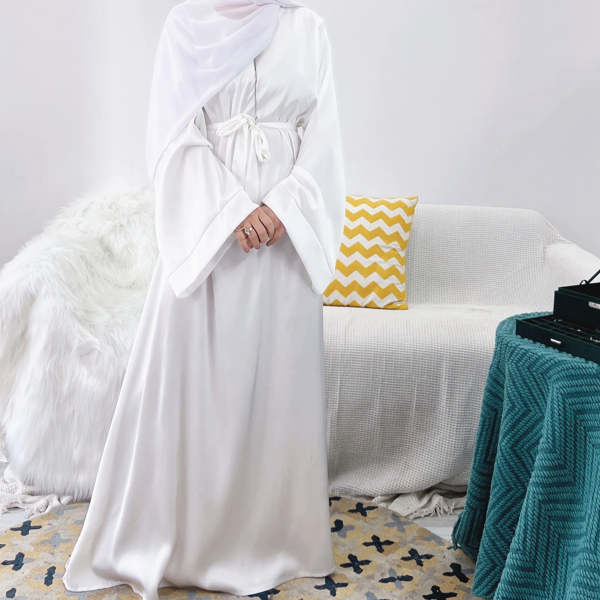 

Factory Direct Sale Turkey Dubai Woman Muslim Dress With Legging Long Sleeve Abaya