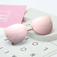 

2019 Top Product Italy Design UV 400 Vintage Fashion Girls Metal Rimless Gradient Butterfly Shades Sunglasses Women
