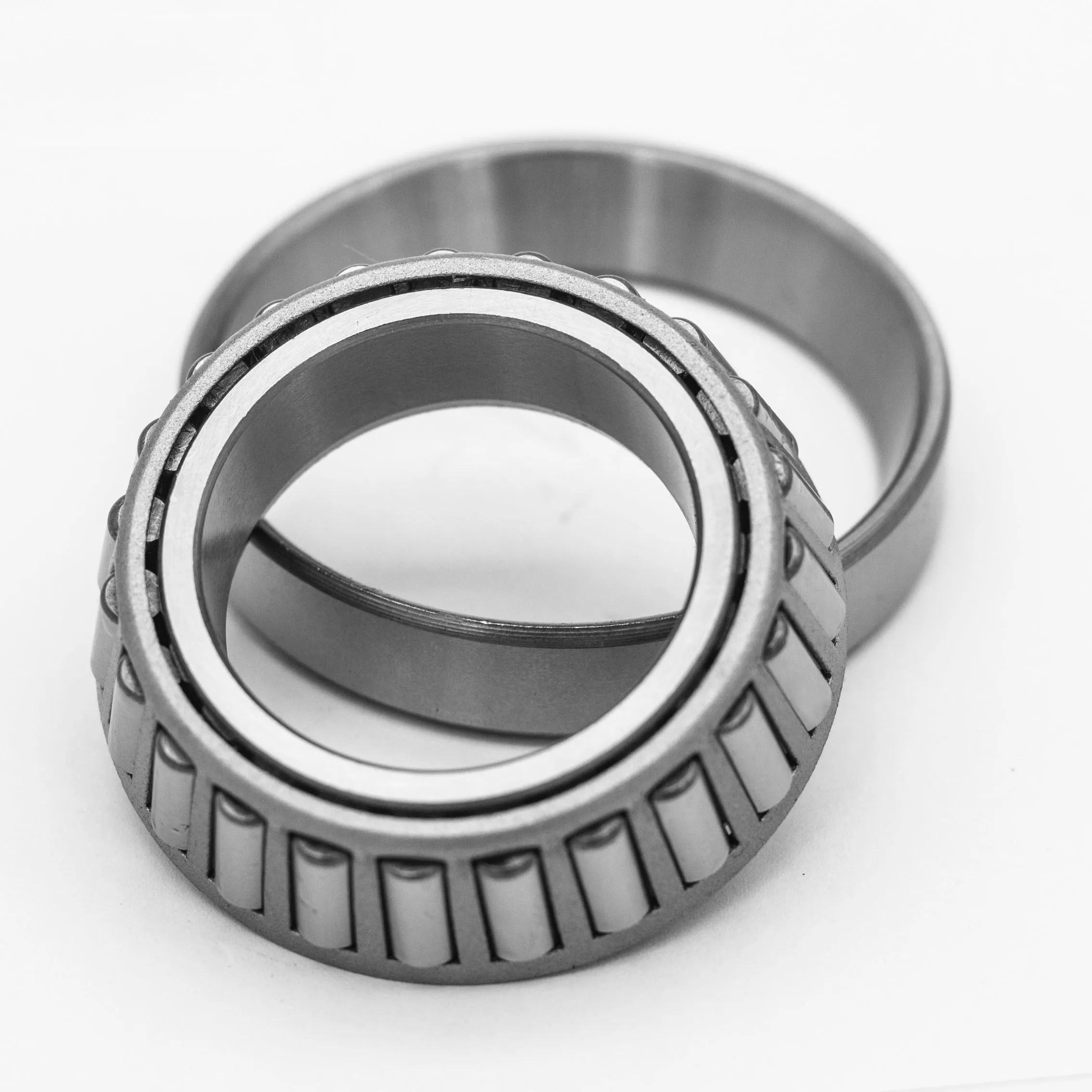 

Good Quality Tapered Roller Bearings 33120 33121 33122 33124 Genuine low price bearing