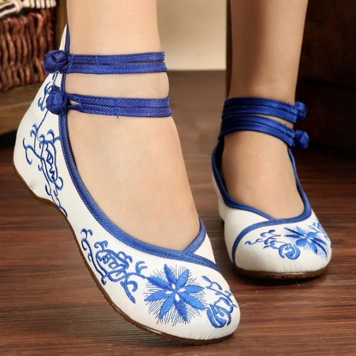 

Vintage Canvas Embroidered Flat Shoes Peony Flower Women Embroidery for Chinese traditional shoes