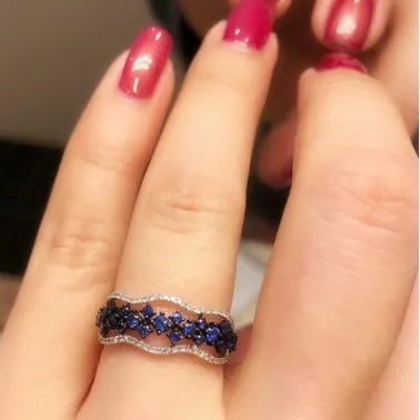 

Hollow Retro Twisted Shape Rings for Women Blue Zircon Black Gold Ring Classic Wedding Engagement Jewelry Ring