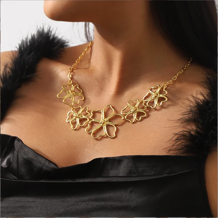 

Exaggerated Multi layered hollow flower Choker Necklace earring set Women gold plated Metal Adjustable Clavicle Chain Jewelry