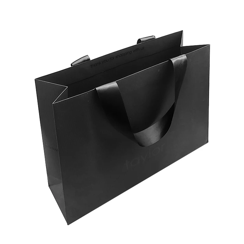 

Low MOQ Competitive Price Extra Large Black White Paper Bag With Your Own Logo