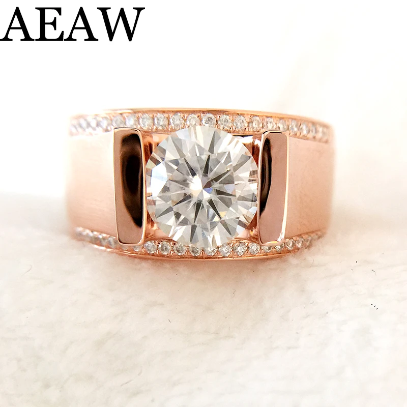 Round Brilliant Cut Mosisanite