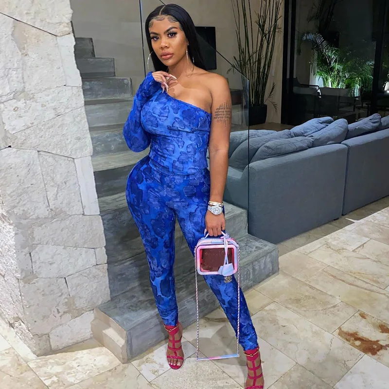

2021 Trendy Fitness One Shoulder Printed tie-dyed Color two Piece Sets Outfits
