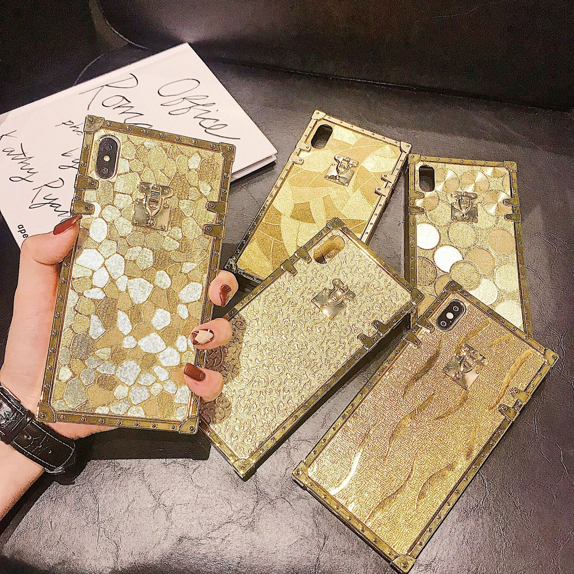 

Glitter Hot 3D Luxury Square Gold Phone Case For iPhone 11Pro MAX XS MAX XR 6 7 8 Plus for Samsung NOTE 10 S10 Golden Soft Cover