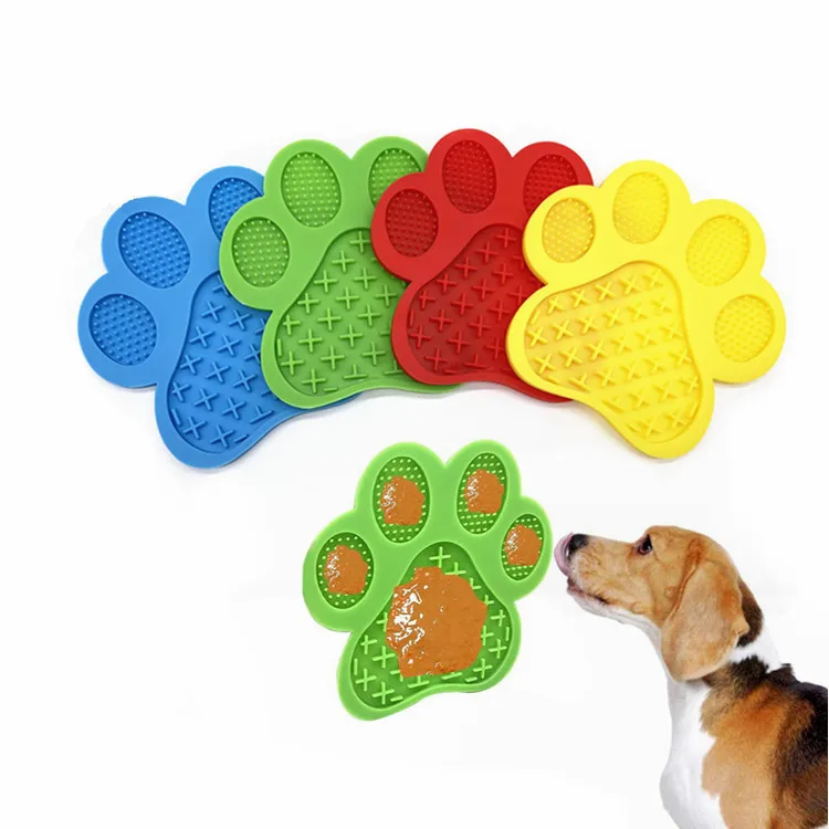 

2021 cute silicone dog lick mat slow feeder dog mat pet bathing groom slow feeding pet licking pad, Customized color