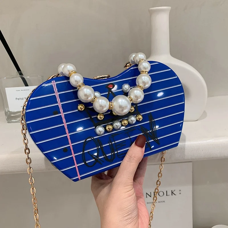 

2022 Candy Drop Shipping PVC Queen Text Girl Handbag Crossbody Chain Shoulder Hand Bags Women Heart Shape Small jelly Sling Bag