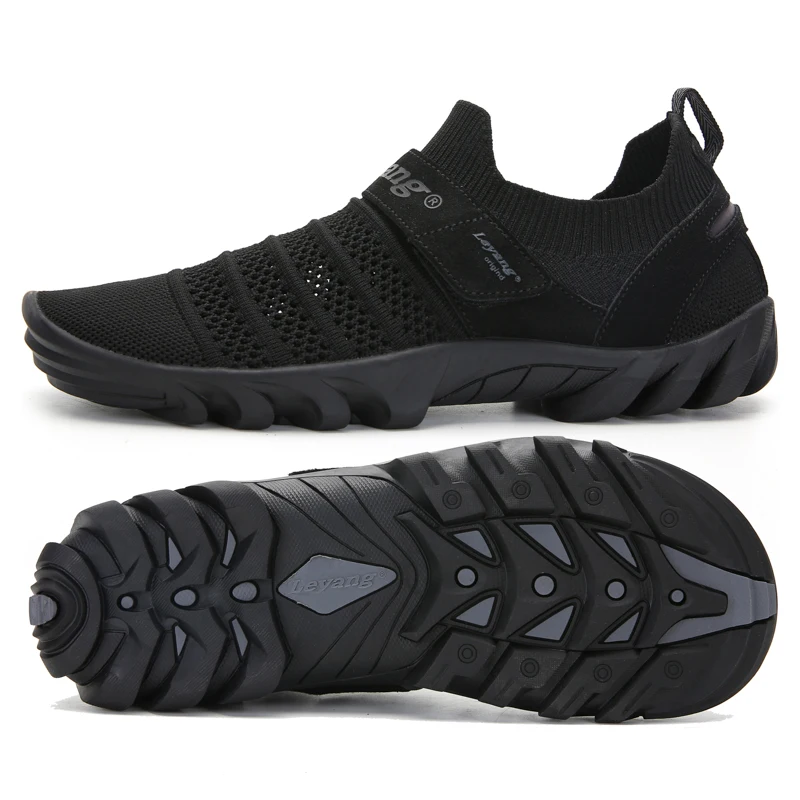 

Wholesale black sports shoes Fashion sports shoes for men or women