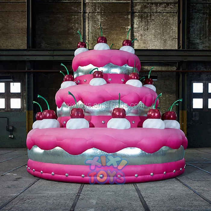 1,700+ Giant Birthday Cake Stock Photos, Pictures & Royalty-Free Images -  iStock | Big birthday cake, Huge birthday cake, Tall birthday cake