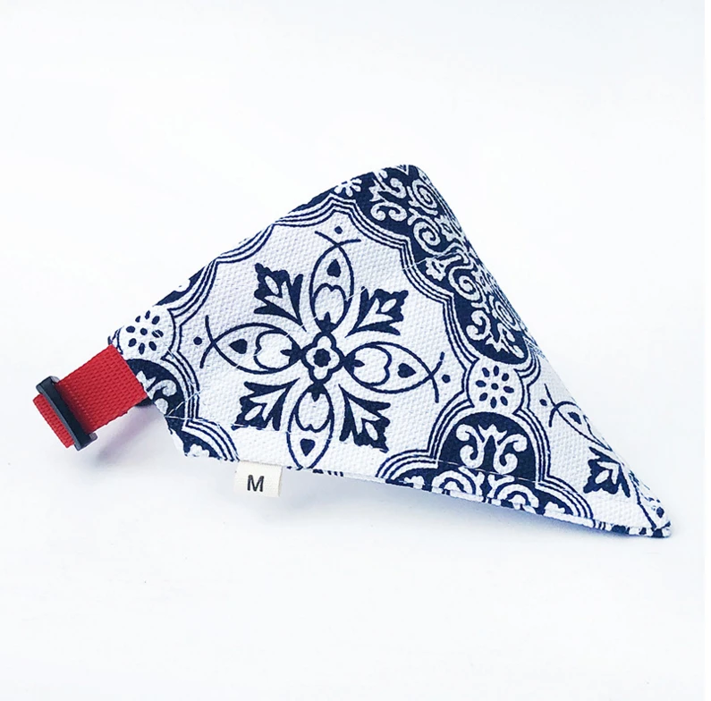 

Amazon hot sale nice price fashion Large Size Dog Plaid Triangle Scarf Bandana Puppy Head Scarfs