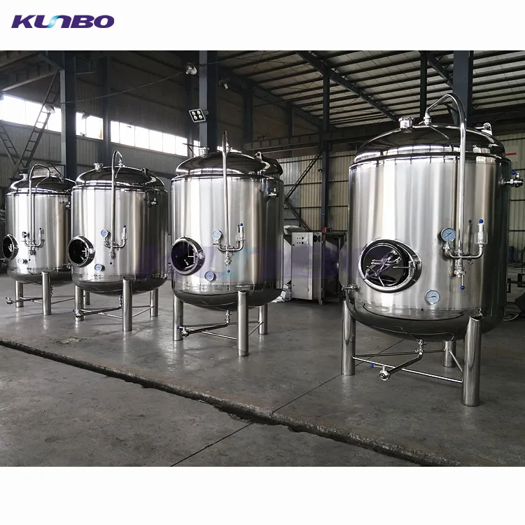 2000L bright tanks.jpg
