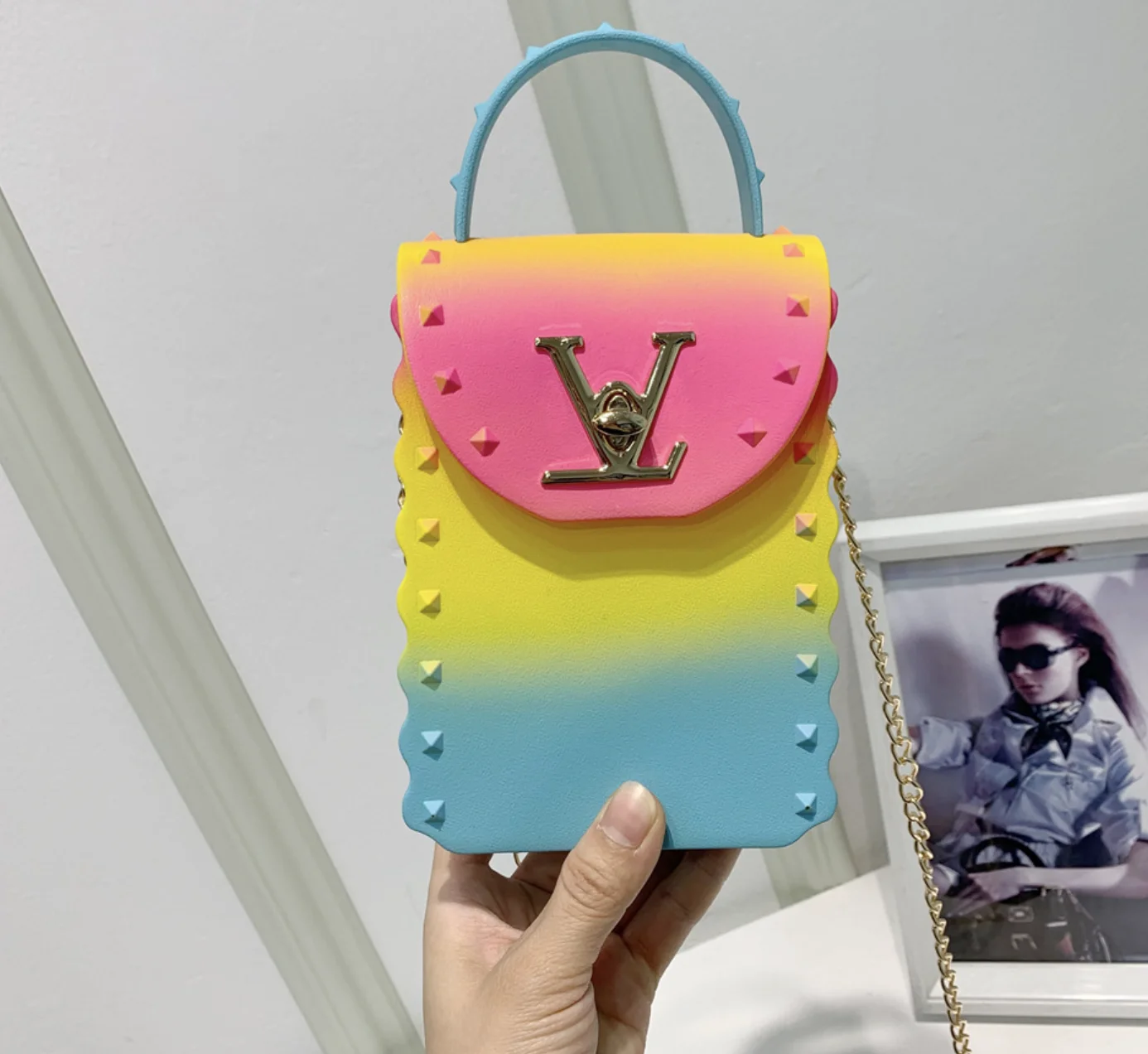 

2021 Latest Jelly Bag PVC Mobile Phone Louiss Viutton Bags Chain Mini Square Small Pocket Wallet Crossbody Rivet Purse for Women, 8 colors