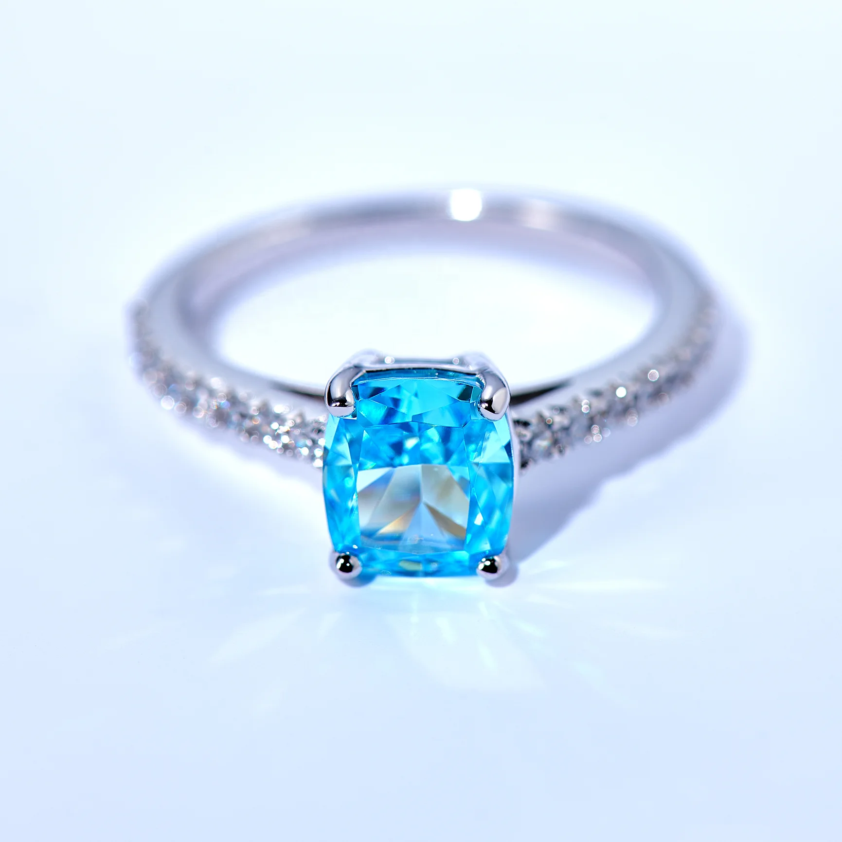 

Rochime trendy women blue diamond eternity gemstone ring 925 sliver with thick 18k white gold plated