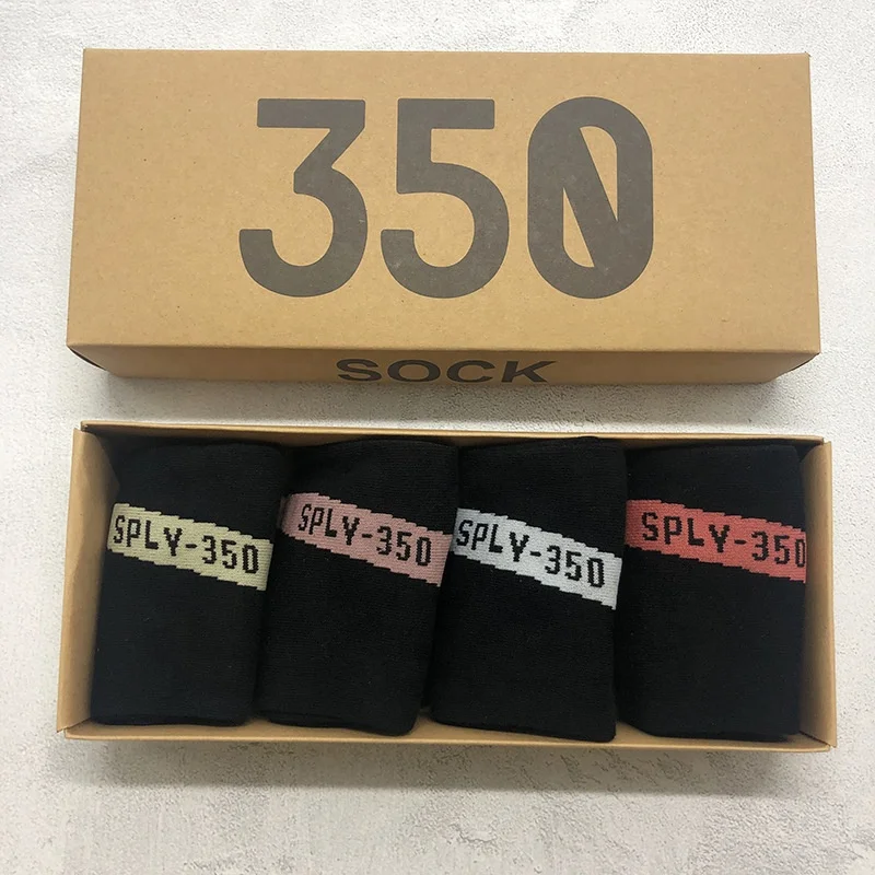 

wholesale New ins fashion letters yeezy 350v2 men boat socks with gift box Europe Style 100%cotton comfortable ankle socks, Black