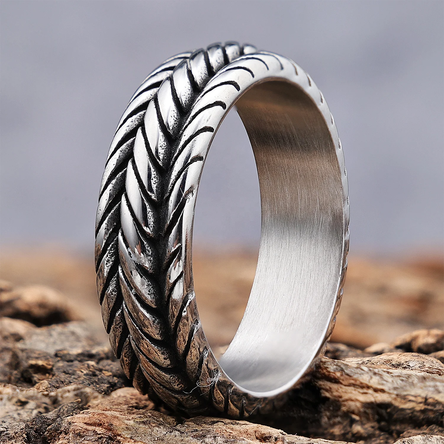 

Ready to ship punk style stainless steel motorcycle wheel tire tread wedding band rings for men women size 7-13