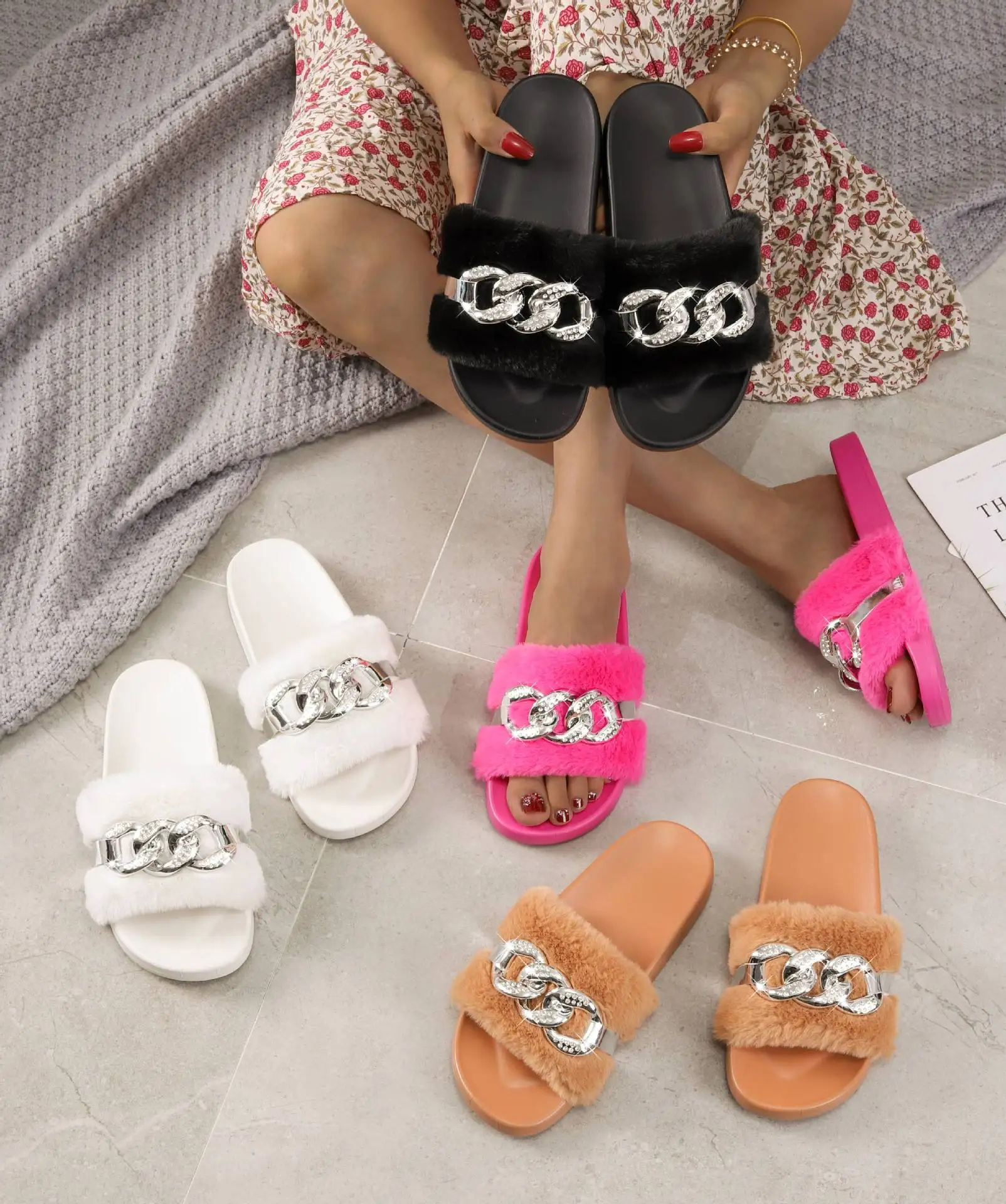 

Fall 2021 Women's Flip Flops Sandals Casual Jelly Shoes Ladies Slides Footwear Fashion Slip On Women Fur Shoes Flats Slippers