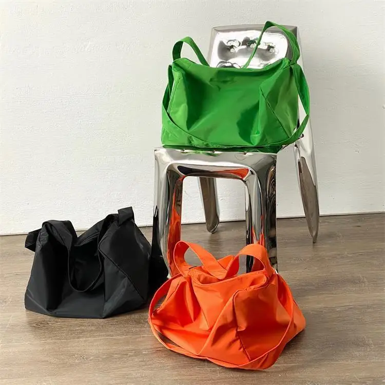 

Women Dry Wet Separation Fitness Handbag Training Bags Travel fitness accessories gym Bag, As show