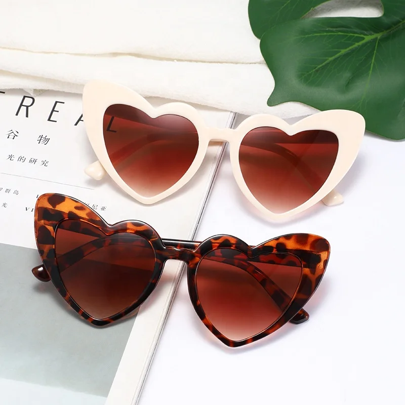 

Popular Fashion Heart Shape Sunglasses Trending Large Women Sun Glasses, 8 colors