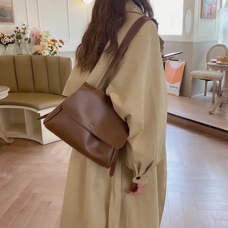 

Ins Flip Bag Female Autumn Winter Temperament Pu Shoulder Messenger Bag