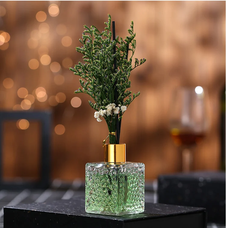 

2022 Fashion Home Air Freshener Decorative Colorful Lavender Fragrance Reed Diffuser Home Fragrance Reed Diffuser Gift Set
