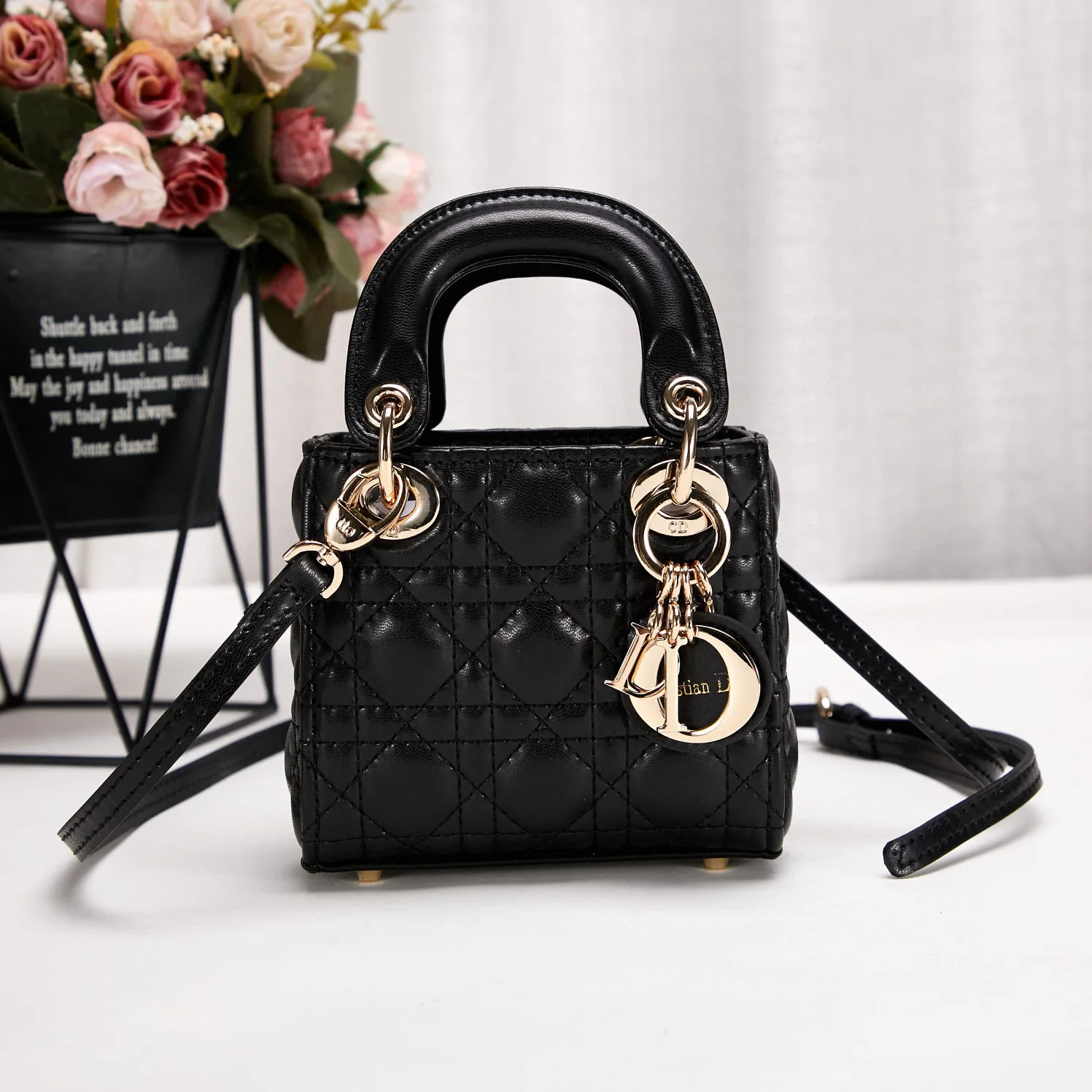 

Wholesale Italian quality black handbag, Messenger Bag