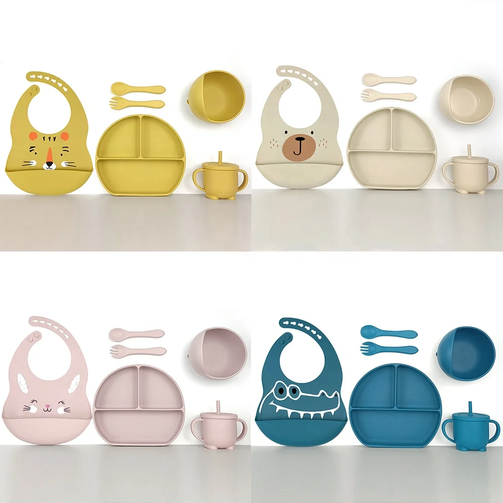 

Customized Logo ECO Friend Toddlers Silicone Baby Feeding Set Baby Plate With Sippy Cup Baby Dinnerware Set Christmas Gift Box
