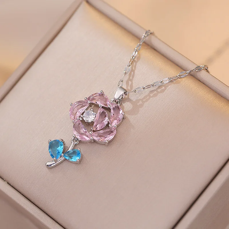 

Vintage Crystal Flower Pendant Titanium Steel Chain Necklace For Women 2023