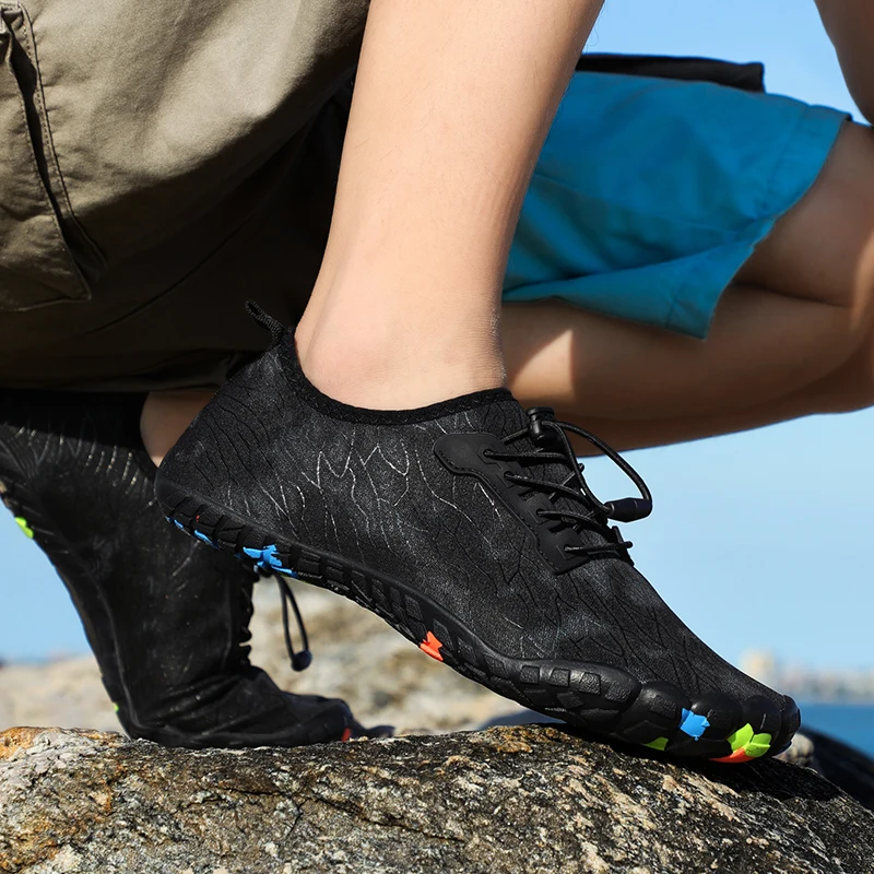 

men Barefoot Five Fingers Shoes Summer New Beach Shoes Men Walking Water Quick Drying Sports Footwear men beach sneakers