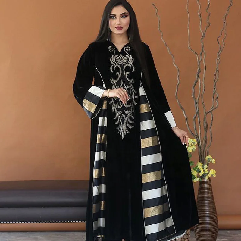 

2021 new Muslim abaya dubai abaya with plush embroidered plus size dress arabian robe ladi clothing woman