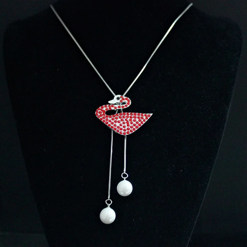 

2021Fashion Elegant Jewelry Gift Shining Diamond Swan Shape Women Pendant Necklace Long Sweater Chain