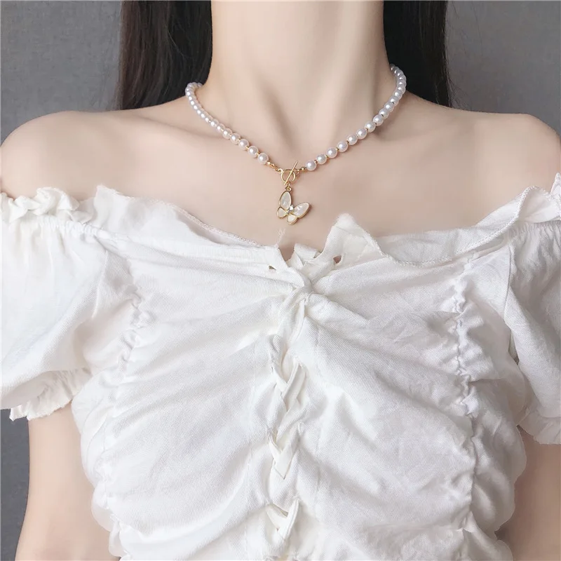 

Korean temperament simple and gentle pearl butterfly necklace light luxury personality high sense clavicle necklace jewelry, White