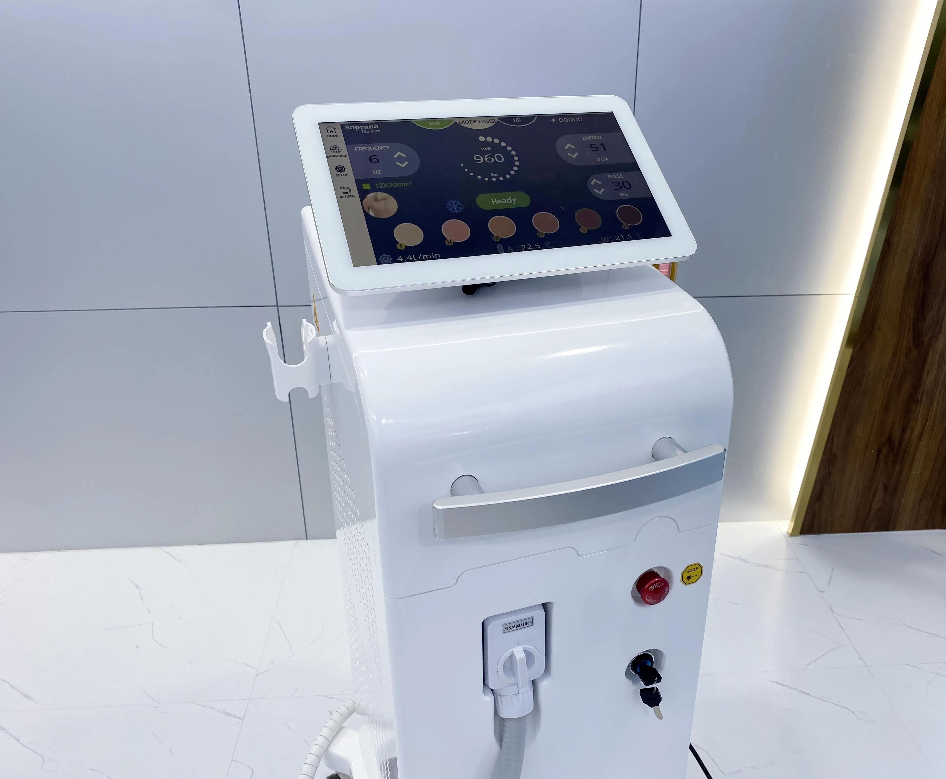 New Alma Titanium Diode Laser 755 808 1064nm Laser Titanium Alma