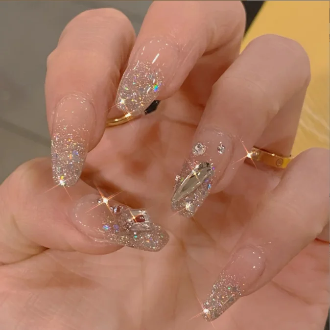 

24pcs Pink French chartreuse diamond COLOR Wearable Artificial Fingernails