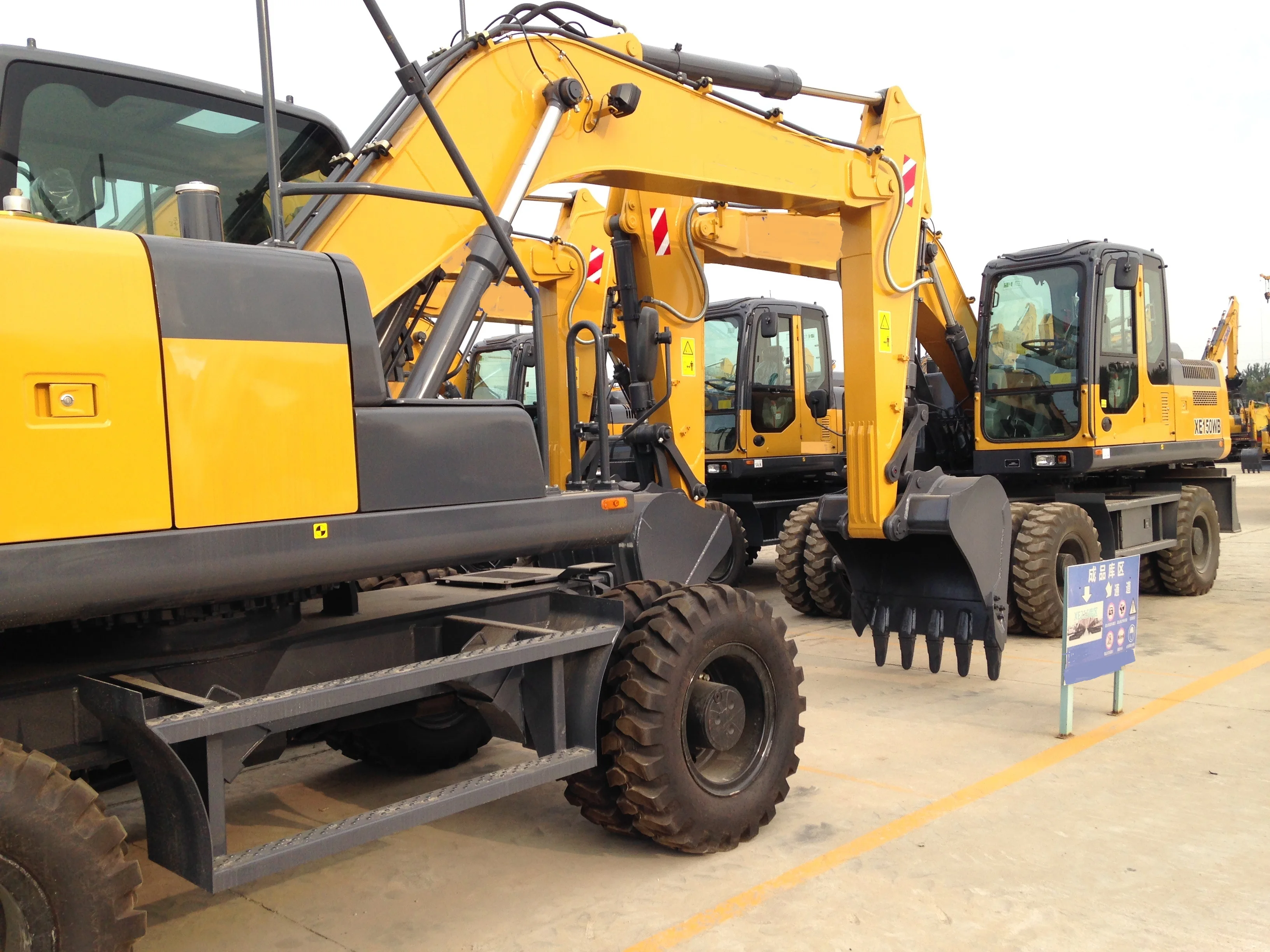 High Quality 21 Ton Wheel Excavator Xe210w For Sale Buy Excavator