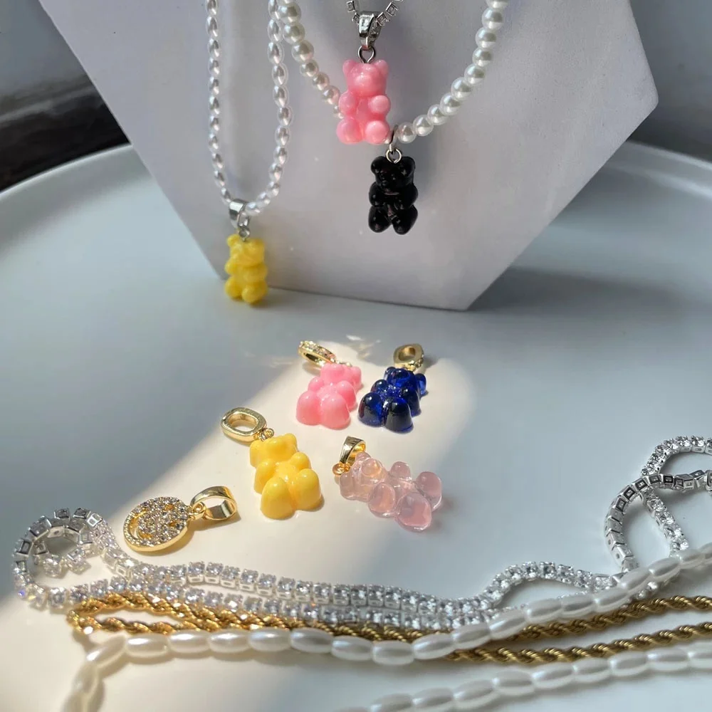 

2021 New Colorful Resin Bear Charm Pendant Simulated Pearl Necklace Sparkling Zircon Choker Necklaces Women Girls Jewelry