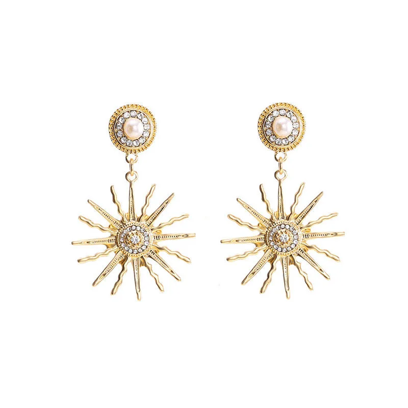 

2020 Korean women's latest fashion landing style earrings fashion retro geometric pendant earrings jewelry high-quality earrings