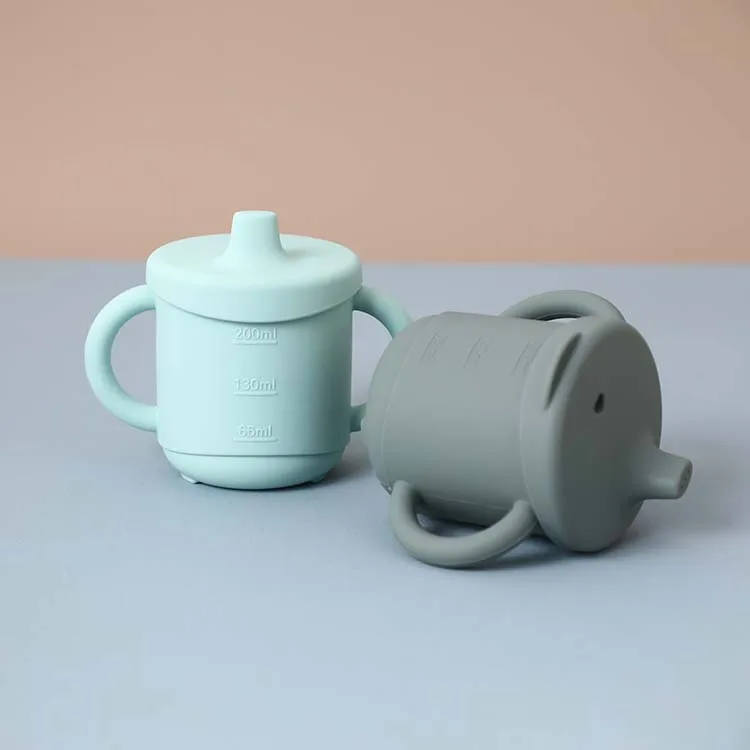

Can be laser logo silicone baby sippy cup with lid baby training straw cup, Natural