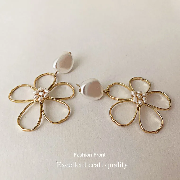 

Vershal A146 Elegant 18k Gold Plated Vintage Freshwater Pearl Flower Drop Earrings For Women