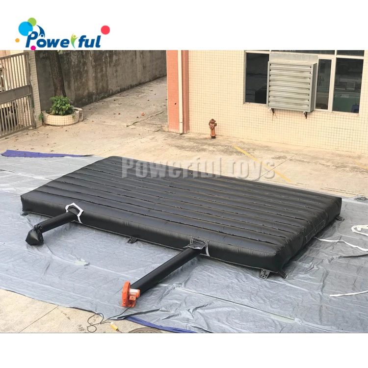 Outdoor  landing airbag inflatable soft landing air mattress jumping air mat for landing